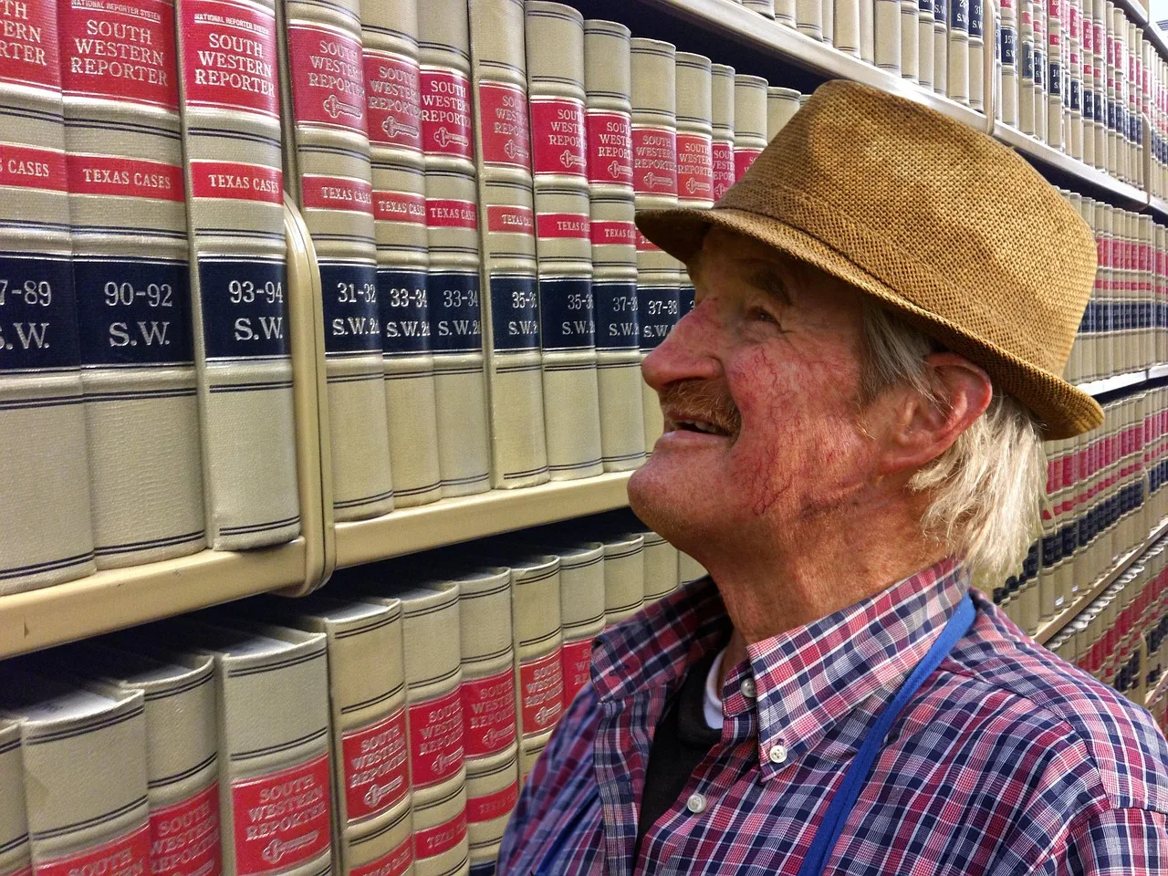 legal, law, farmer, smile, man, person, masculine, portrait, specialist literature, library, books, bookshelves, legal basis, a book, to learn, study, text, literature, knowledge, wisdom, bring up, information, training, legal, legal, legal, legal, legal, law, law, library, United States, Texas, University Park. 6 lessons worth learning about industry licenses laws